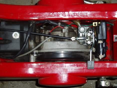 Vespa ciao 100% spritter - efter lidt vand og syre blev den sku ren hehe billede 2