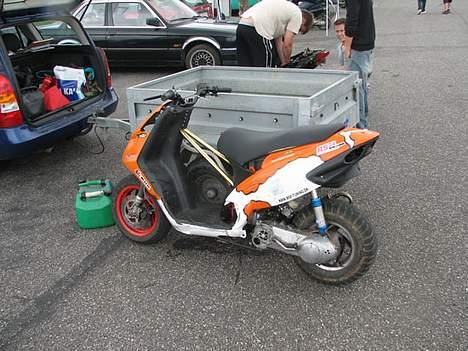 Piaggio NRG baneracer (SOLGT) billede 14