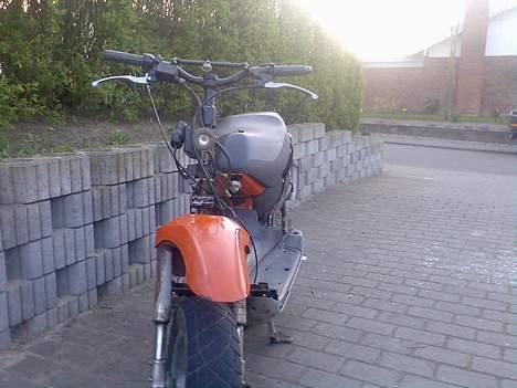 Aprilia rally - er i gang med at tage skjolde af den  billede 1