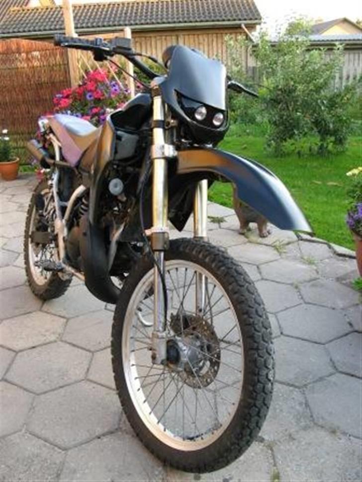 Suzuki RMX 50 *SOLGT* - Her er vild dyret med ny forlygte billede 1