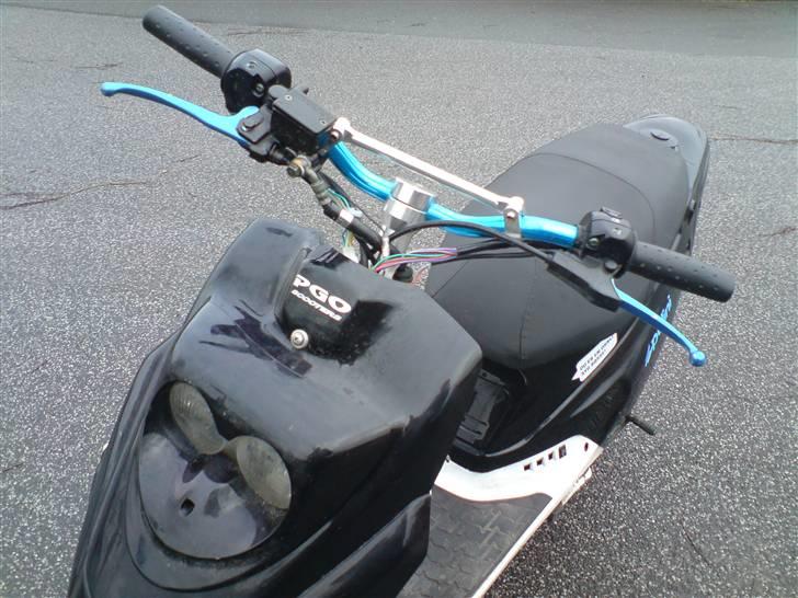 PGO Hot 50 "Byttet til SMX" - Skal have ledningerne tapet sammen billede 5