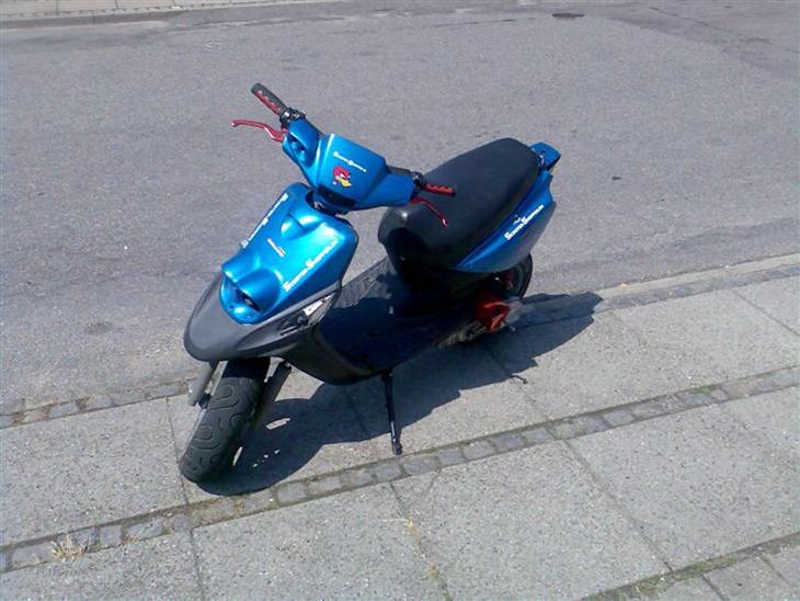 {{currentPhoto.altText}} billede {{currentPhoto.number}}