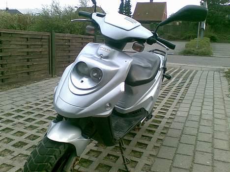 PGO Hot 50 solgt  billede 2