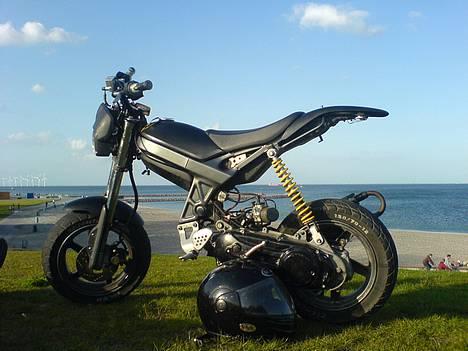 Suzuki Street Magic SOLGT! - Som den ser ud lige nu. billede 1