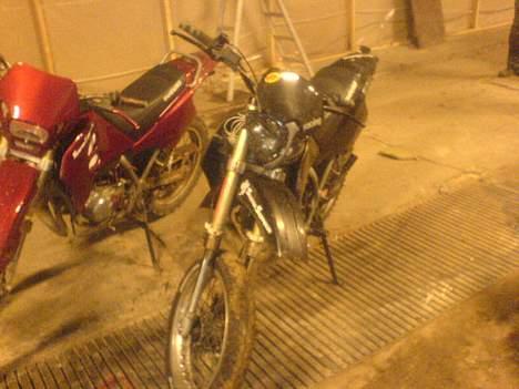 Suzuki Smx SOLGT - FØR SORT! mega dårligt malet!!! billede 11