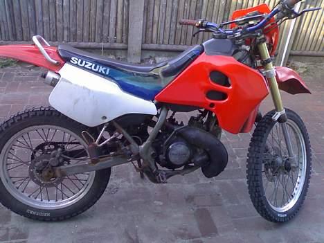 Suzuki Rmx LC DD SOLGT :( savnes billede 4