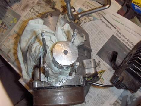 Puch monza - toppen af stempel. den var 2tal dirty men nu er den sku blevet flot igen billede 17