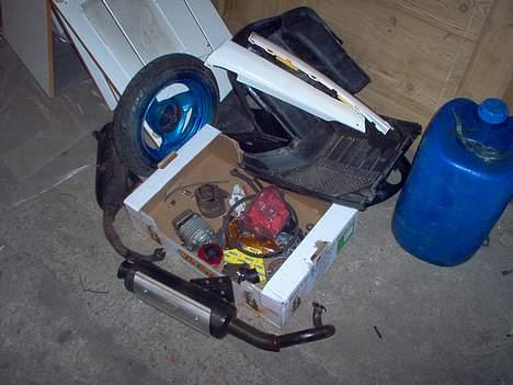 Yamaha jog SOLGT. billede 3