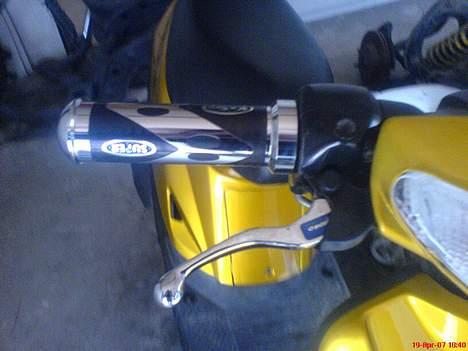 Yamaha Jog byttet med sonic i billede 6