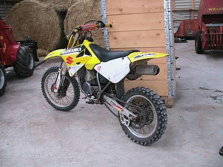 {{currentPhoto.altText}} billede {{currentPhoto.number}}