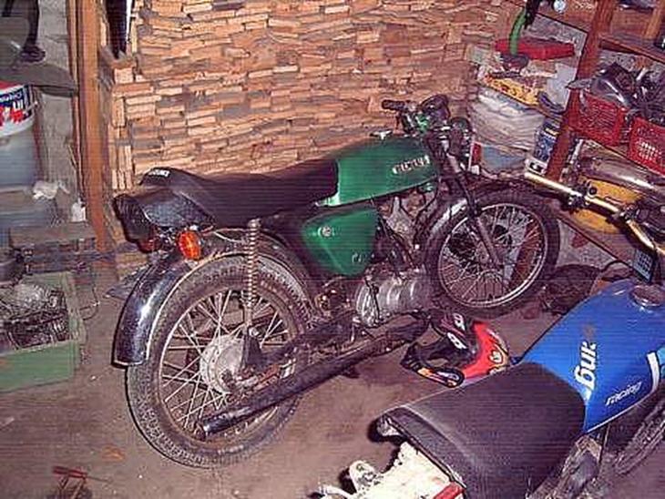 {{currentPhoto.altText}} billede {{currentPhoto.number}}