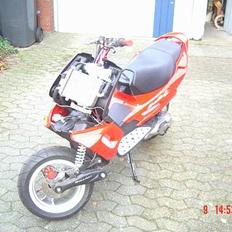 Peugeot Speedfight 2 LC (solgt)