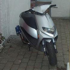 Suzuki Estilete