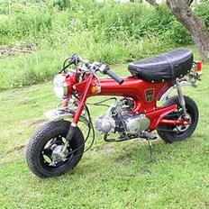 Honda st 50  Dax 4g