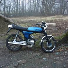 Yamaha 4gear dx solgt