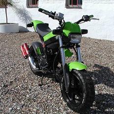 Suzuki *Solgt* street magic 