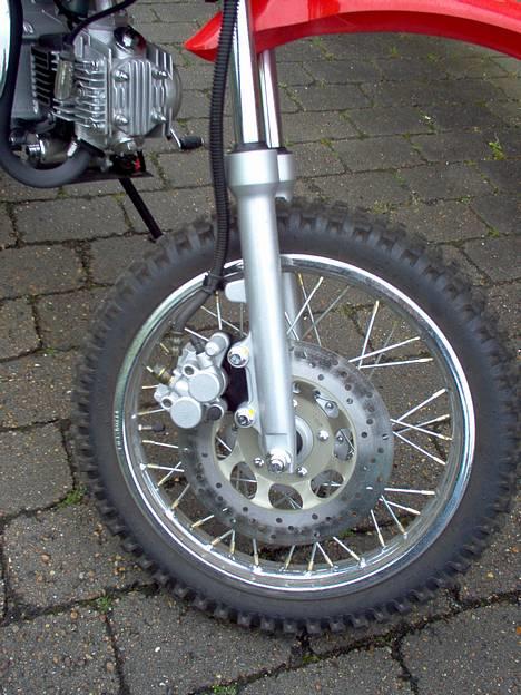 Yamaha Jog FS - Solgt :( - Lovely arse ;) billede 2