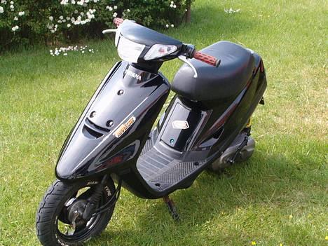 Yamaha Jog Artistic Spec - Solgt - Nye sorte skjolde-... billede 1