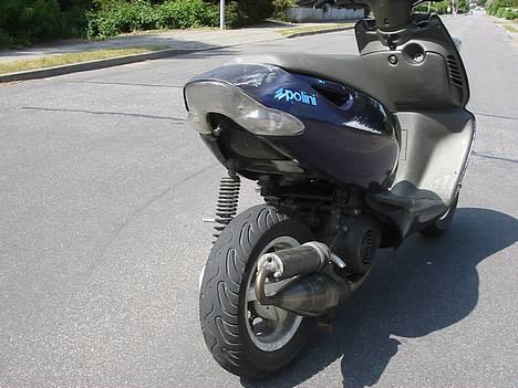 Aprilia Sonic -SOLGT- - CooooL Med Klarglas, men regner Carbon istedet.. billede 5