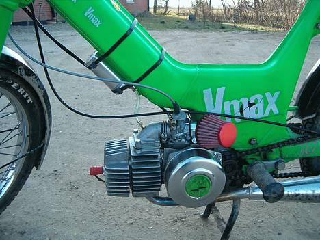 Puch Maxi K solgt - Her er et billede af min motor, man kan se lidt af min indsugningsforstærker billede 2