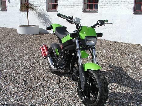 Suzuki *Solgt* street magic  billede 2