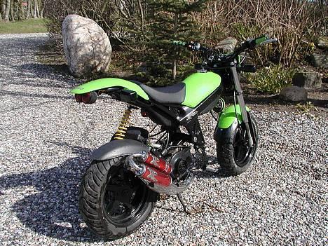 Suzuki *Solgt* street magic  billede 4