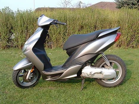Yamaha Jog R billede 2