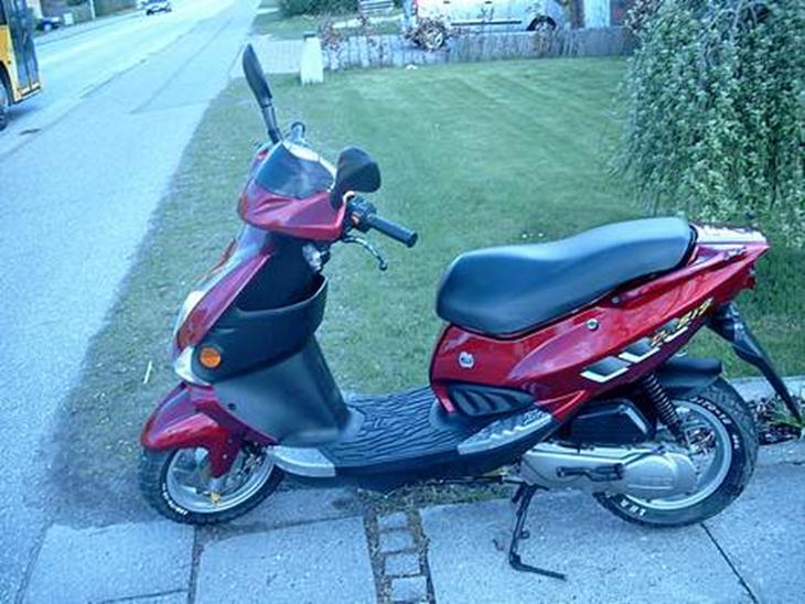 {{currentPhoto.altText}} billede {{currentPhoto.number}}