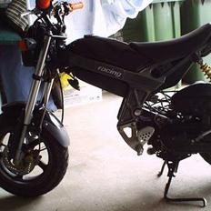 Suzuki street magic ( SOLGT )