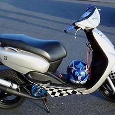 Yamaha Neos