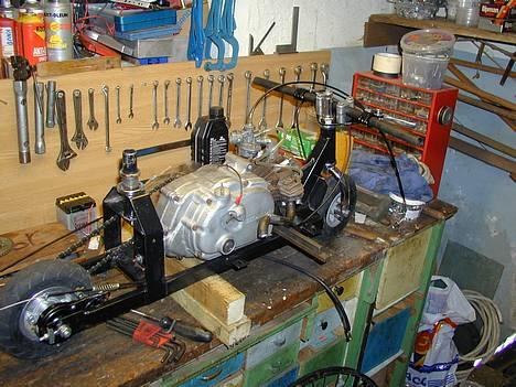 MiniBike honda ved at lave den om billede 3