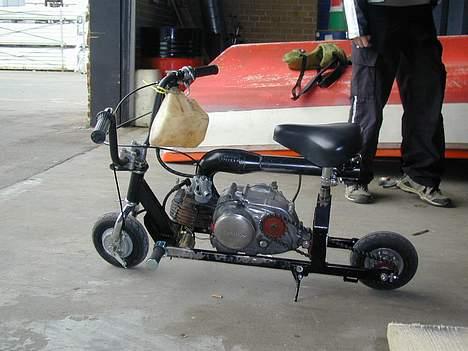 MiniBike honda ved at lave den om billede 9
