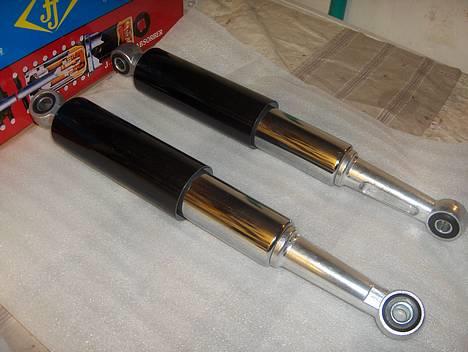 Suzuki K 50 - Bagstøddæmpere til en honda cd50 billede 4