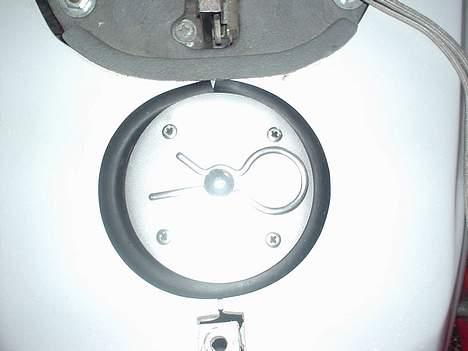 Adly SuperSonic - Dæksel til Benzin billede 6