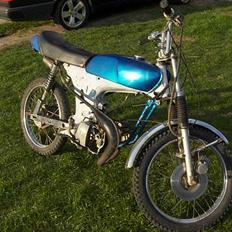 Yamaha 4 gear dx (solgt i dele)