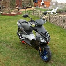 Aprilia SR 50 R Factory