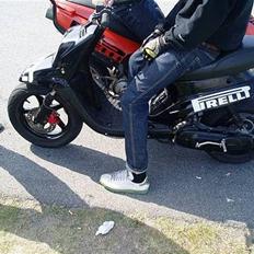 Aprilia Sr50 LC DD Baneracer