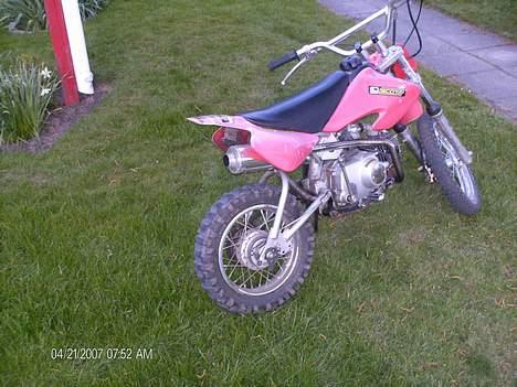 Honda 110ccm crosser (Solgt)  billede 4