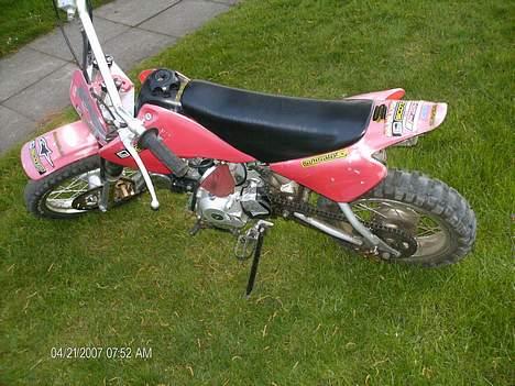 Honda 110ccm crosser (Solgt)  billede 6