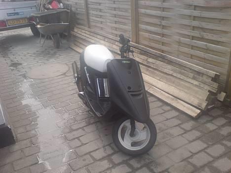 Yamaha jog  solgt billede 6