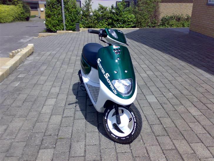 Yamaha Jog Space Innovation - NYE SKJOLDE? kommentar til farve tak. billede 2