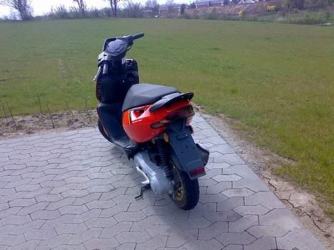 Aprilia Sonic  NR 16 ( Solgt) billede 3