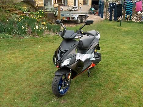 Aprilia SR 50 R Factory billede 3