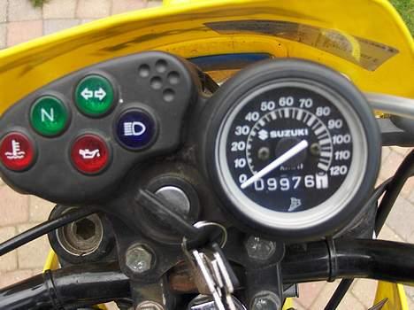 Suzuki RMX  Solgt for 12500kr billede 5