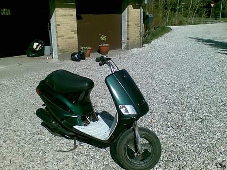 Piaggio Zip (solgt) - Inden den blev malet sort :) billede 2