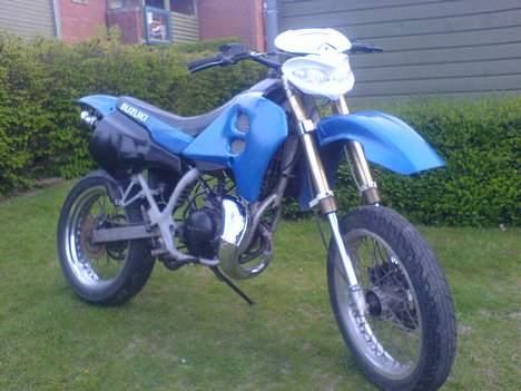 Suzuki RMX  billede 1