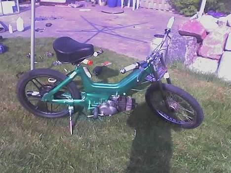 Puch Maxi K--   [Solgt] - sådan står den ny :D    metallicgrøn billede 8