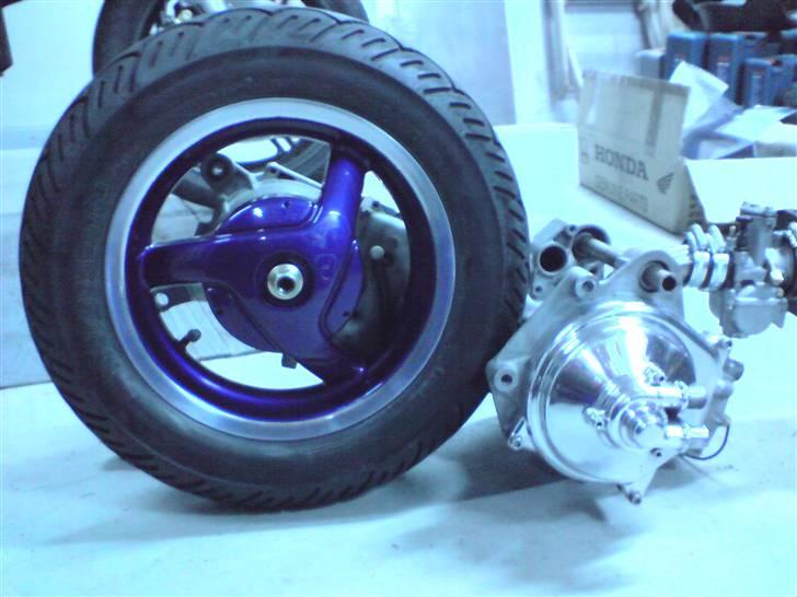 Yamaha Jog as Ts SOLGT - Da mortoren lige var blevet samlet Oppe ved mads n billede 3