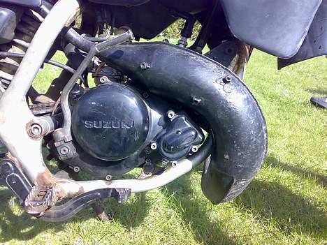 Suzuki RMX - Byttet - Der er kommet ny udtødning ( Med varmeskjold ) billede 5