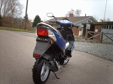 PGO g-max Solgt billede 9